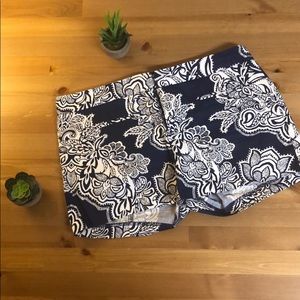 Gap • navy blue and white paisley print shorts